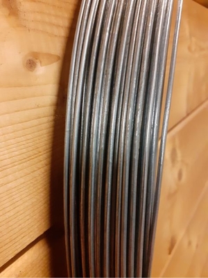 Bære/strammetråd ø 4mm. 20 kg. Rustfri  kvalitetstråd. (ca.200m.)